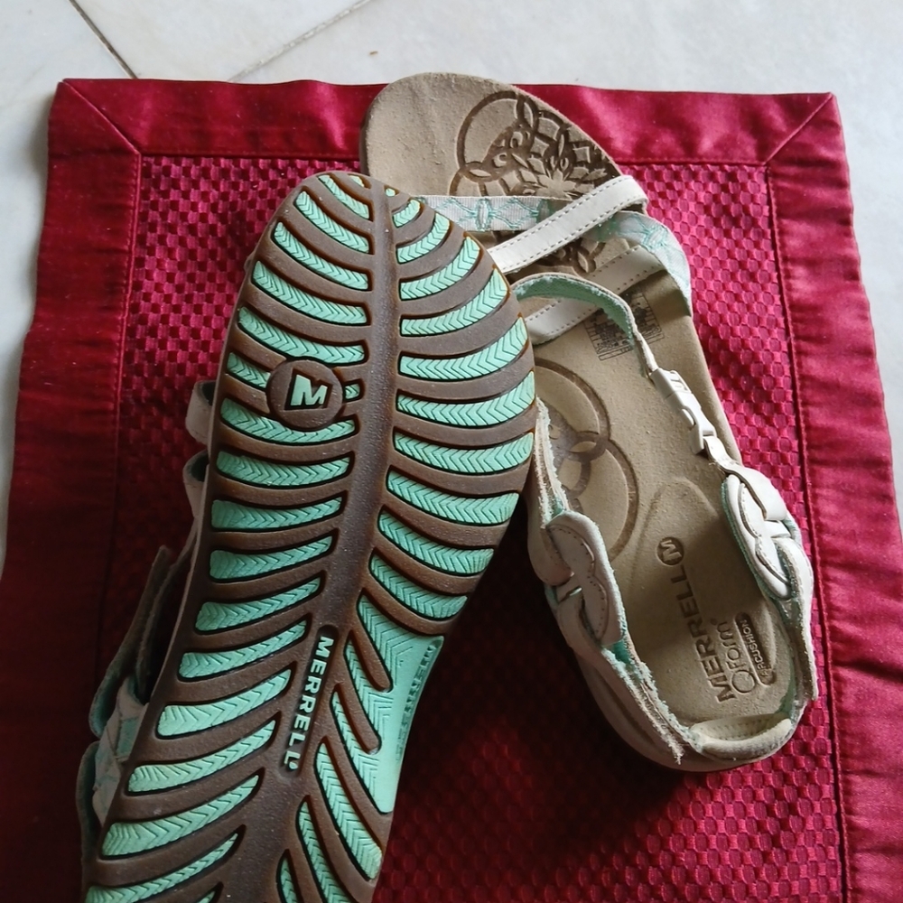 Unisex Teal & Cream Sandals Comfort + Like New